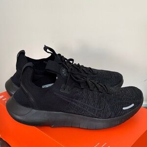 Nike NWOT Free Run FK Next Nature Sneakers size 10.5